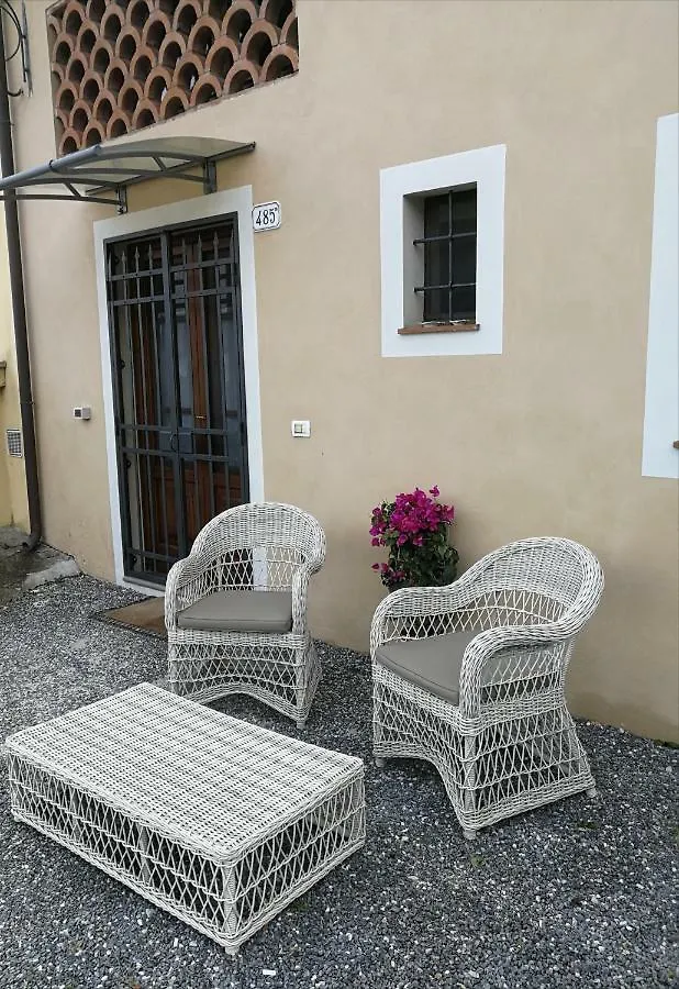 Rustico Ristrutturato Vicino Al Centro Con Parcheggio Lucca